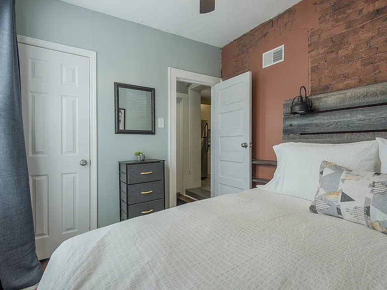 2541 Cherry St #3S — Photo 20