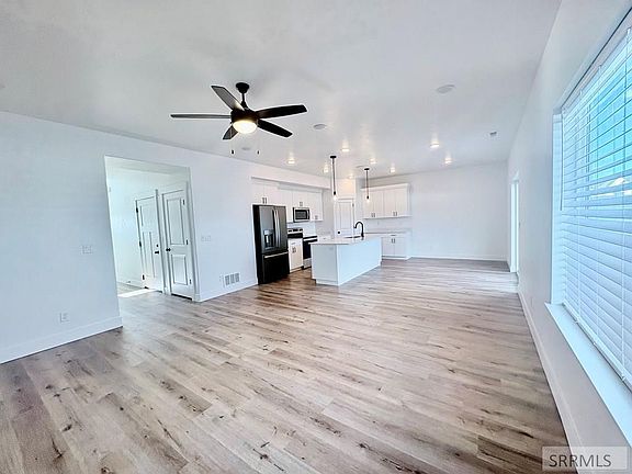 5th image of 1170 Jaylee Dr #2