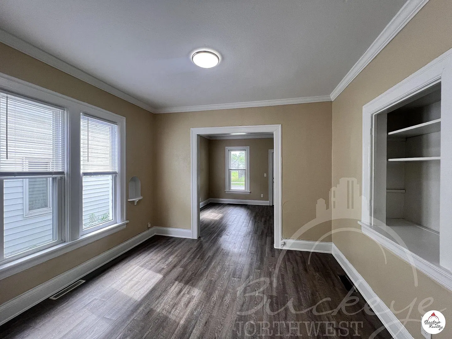 3 Bedroom House — Photo 4