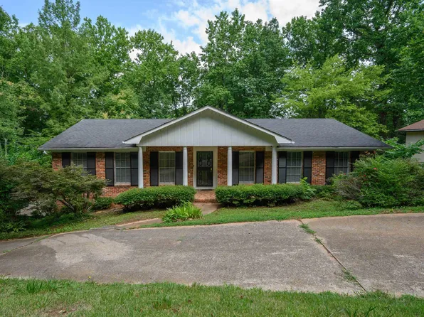 8932 Valley Hill Dr, Birmingham, AL 35206