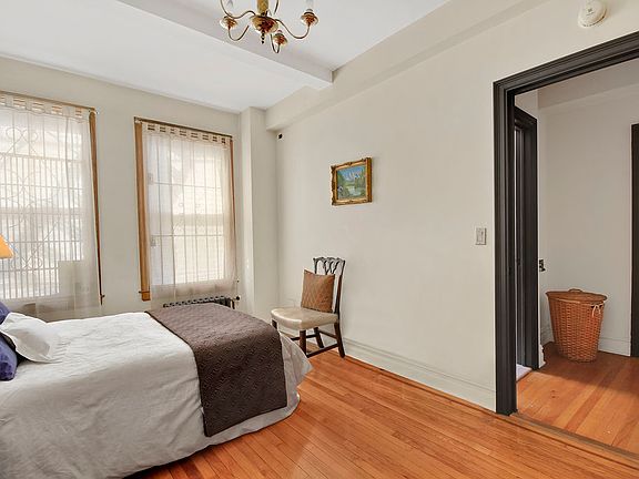 4th image of 172 E 4th St APT 4H