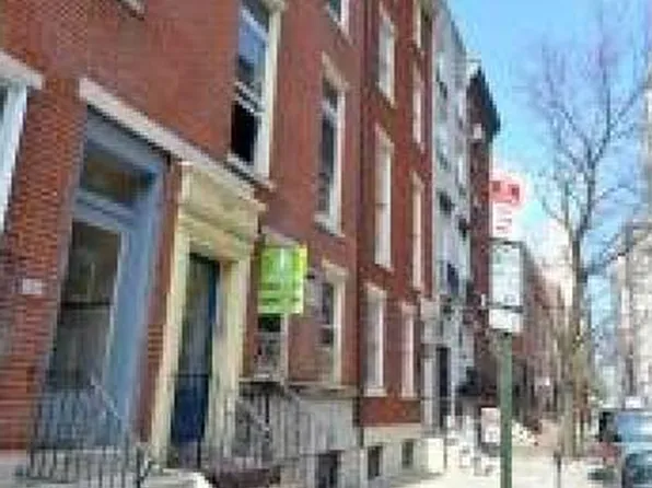 326 S 16th St #4, Philadelphia, PA 19102