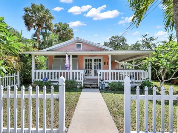 645 SW Cleveland Ave, Stuart, FL 34994