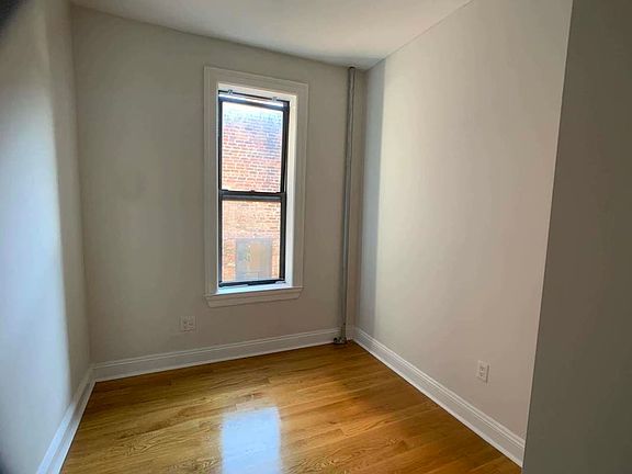 5th image of 132 Thompson St #16A