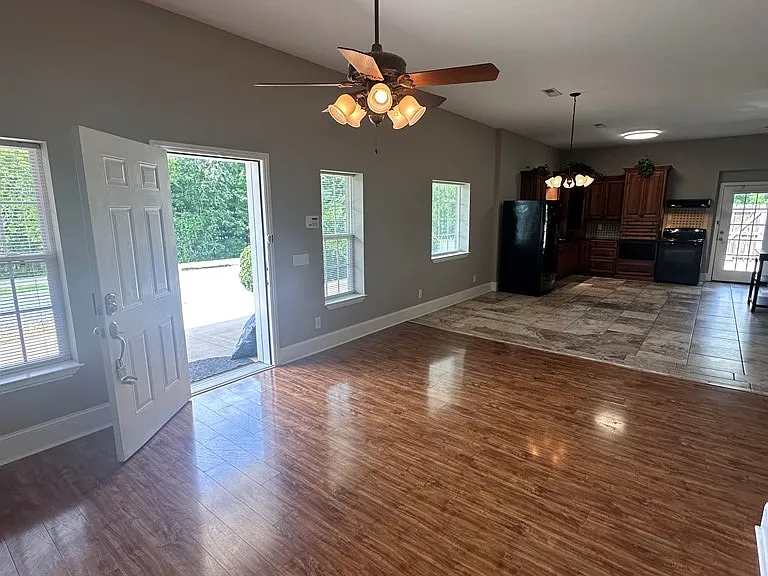 1932 Mill Creek Rd — Photo 12
