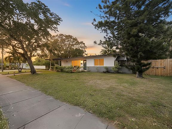 2nd image of 3473 Riverland Rd