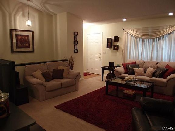 5th image of 2215 Central Parkway Dr