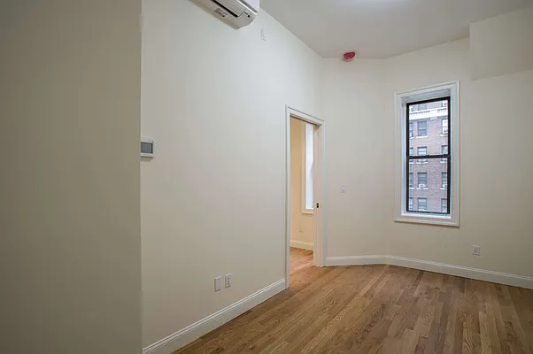 Rented by Cast Iron Real Estate | media 31