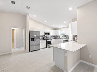 2914 NW 9th Ave, Cape Coral, FL 33993