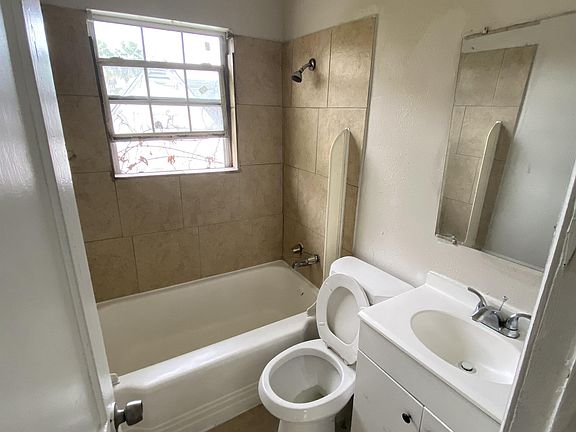 3rd image of 3019 Truxillo St #14209756