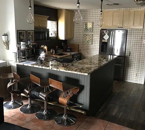 4th image of 2801 Saint Charles Ave #101K