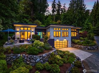 3604 Sunrise View Ln, Greenbank, WA 98253
