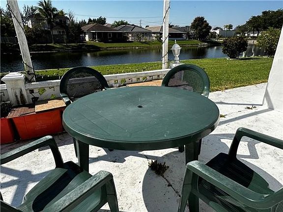 5th image of 6802 NW 70th St