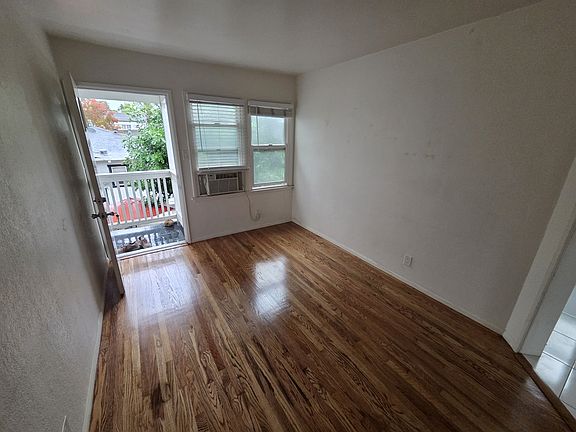 3rd image of 1149 Ximeno Ave