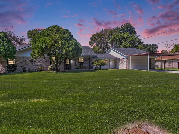 1507 Donovan St, Baytown, TX 77520