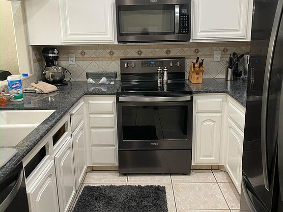 2nd image of 735 Williamsburg Way