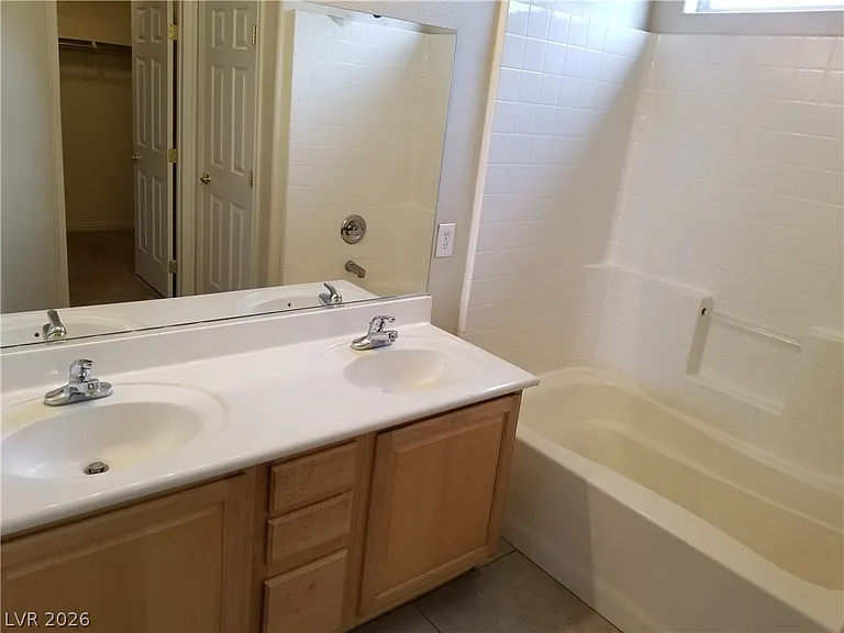 6120 Alderley Ct — Photo 10