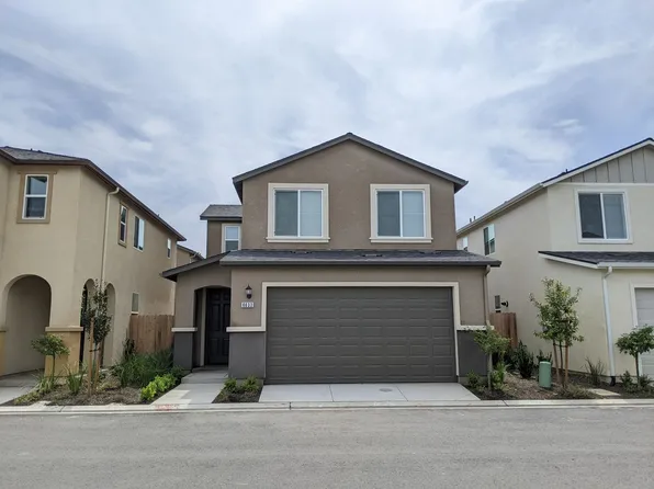 6433 Malbec Dr, Fresno, CA 93727