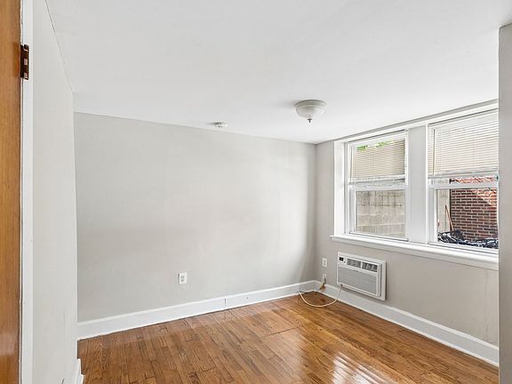 4th image of 3412 Spring Garden St APT A5