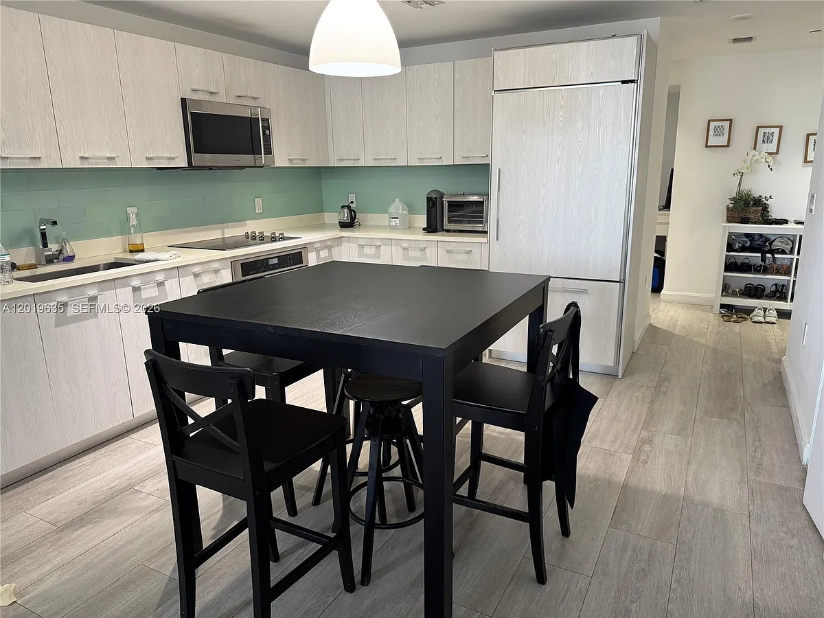 Photo 2 of 15 - 55 SW 9th St #1810 - Miami, FL Building Photo - 55 SW 9th St #1810