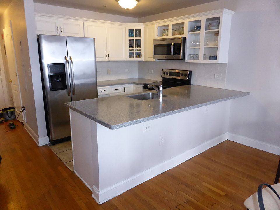 Dine-in Kitchen