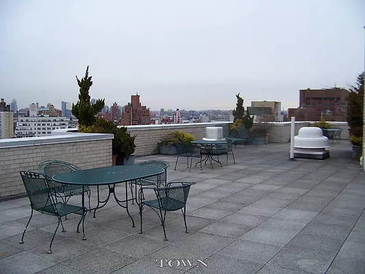 Rented by Town Residential | media 10