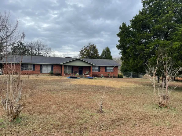 105 Orchard Dr, Gallion, AL 36742