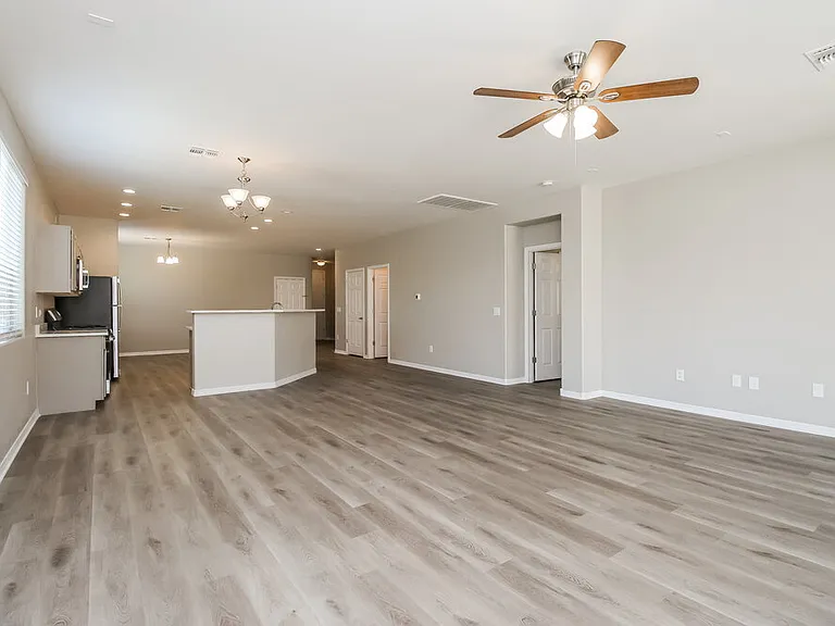 60664 E Eagle Mountain Dr — Photo 4