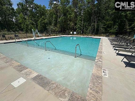 2nd image of 658 Griffon Dr