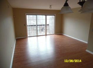 30 Victory Ct, Dover, NJ 07801