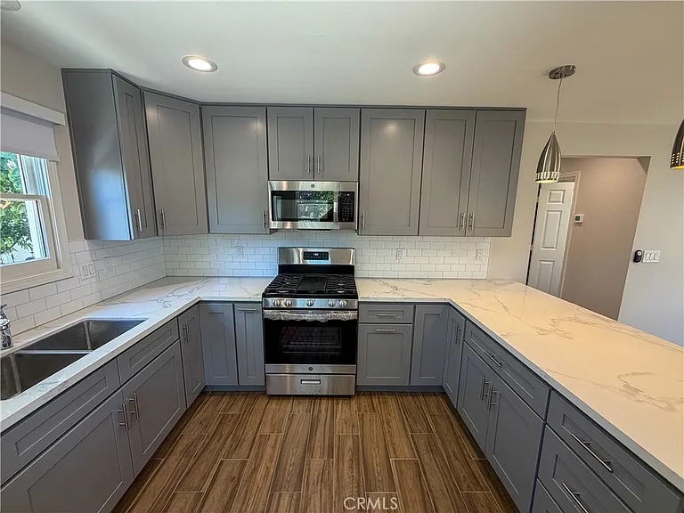 435 N Cypress St #D — Photo 9