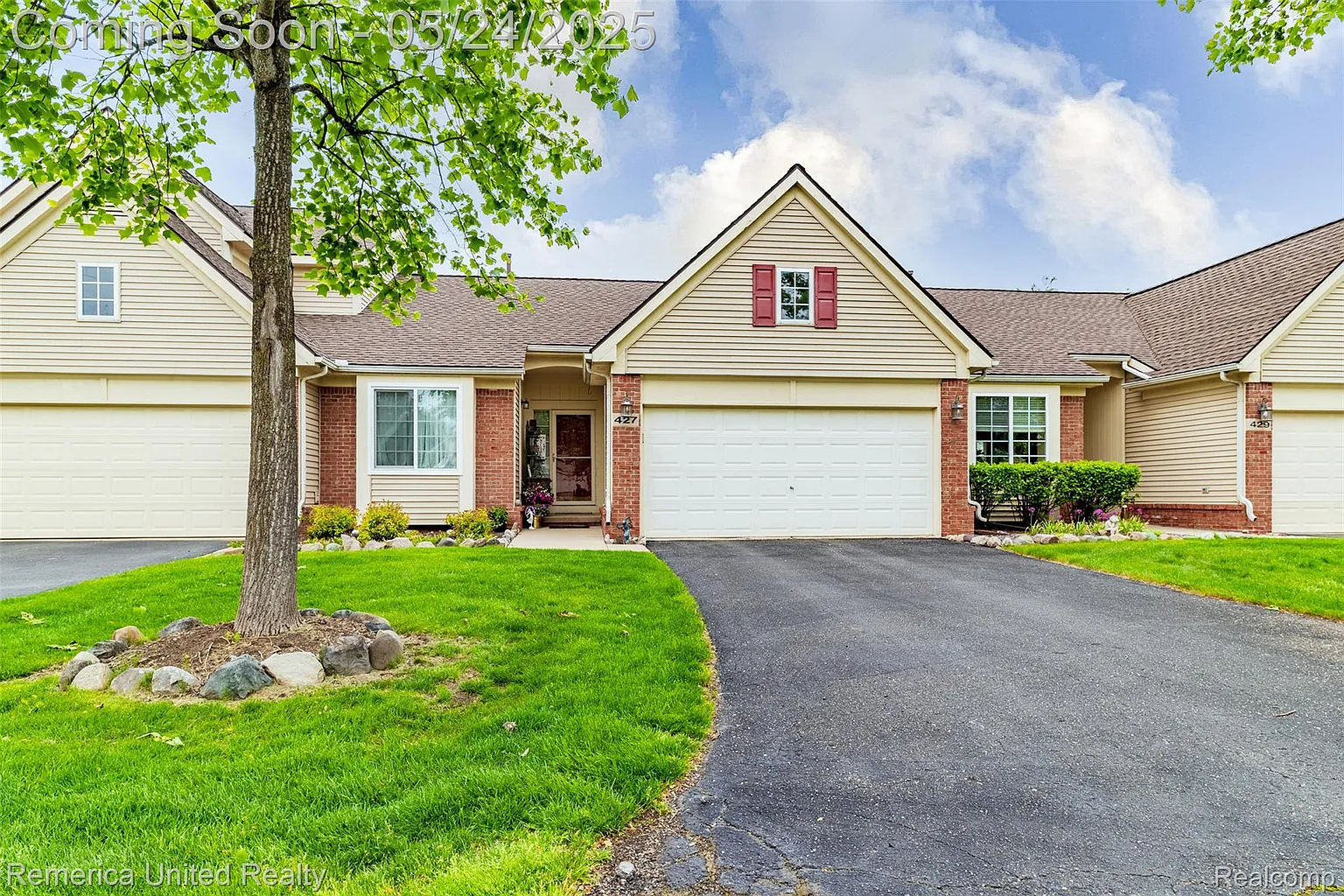 427 Lilly View Ct photo 1