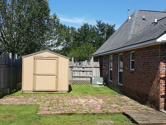 3rd image of 1490 Ironwood Dr
