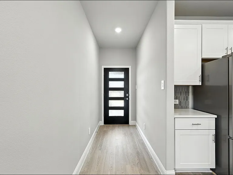 513 Willet Dr — Photo 3