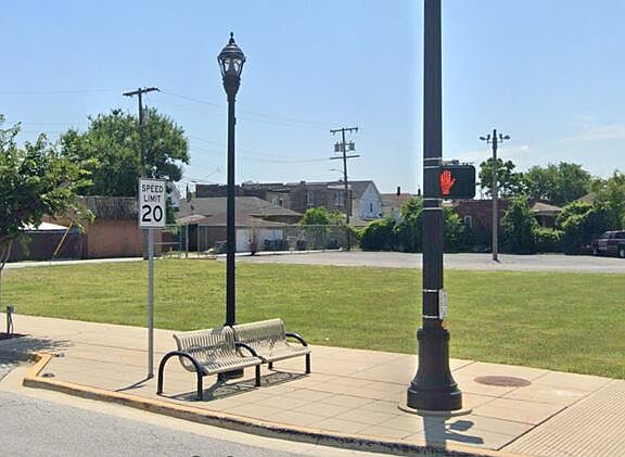 5th image of 3701-13 Euclid Ave