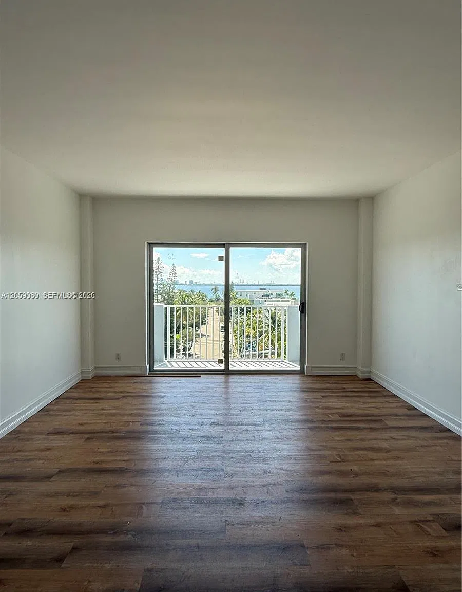 Island Place At North Bay — Photo 4