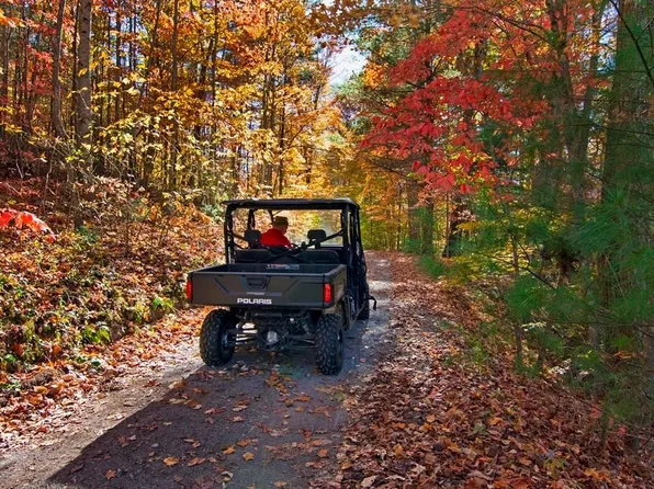 3087 Seminole Rd, Forest Hill, WV 24935