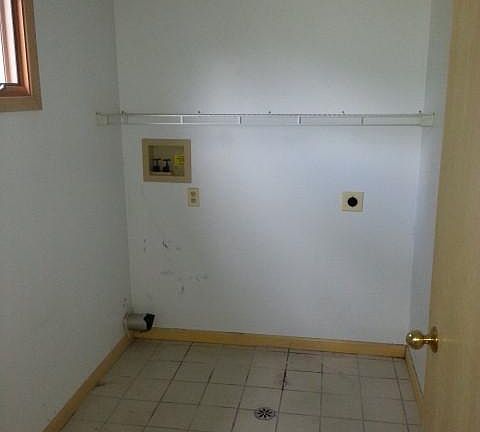4th image of 33344 Willowick Dr