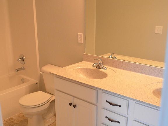 5th image of 445 New Christman Ln