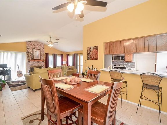 3rd image of 3523 Duncaster Dr