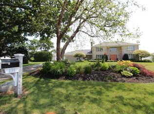 139 Honeyman Ave, Middletown, RI 02842