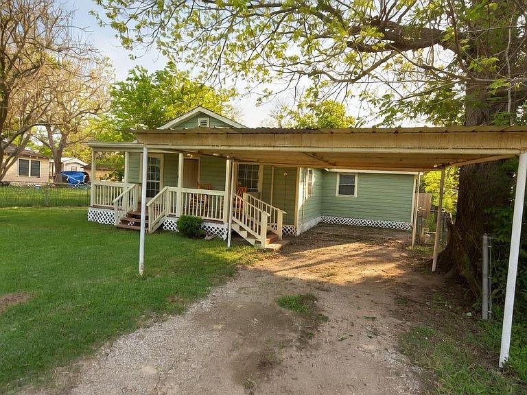 Listing photo 3