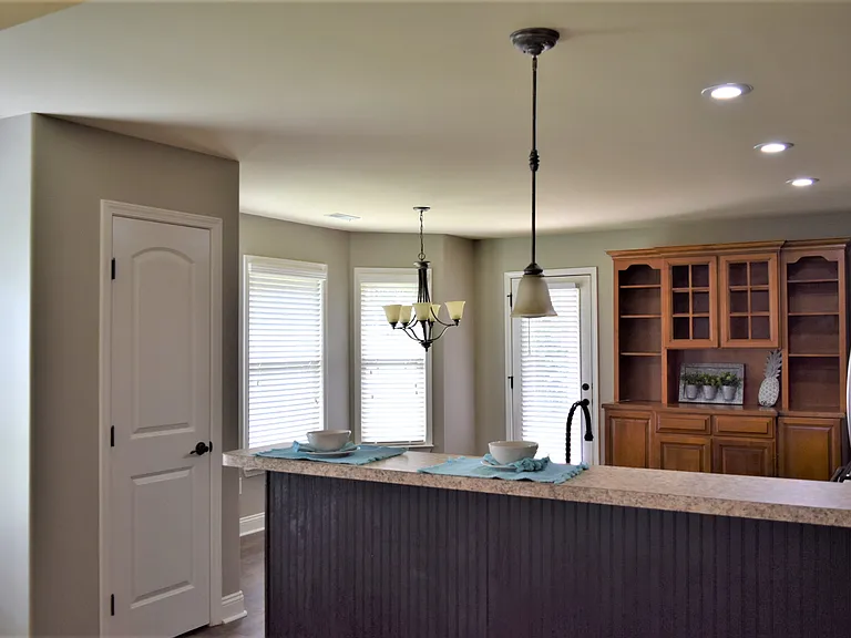 5021 Montauk Trl SE — Photo 3