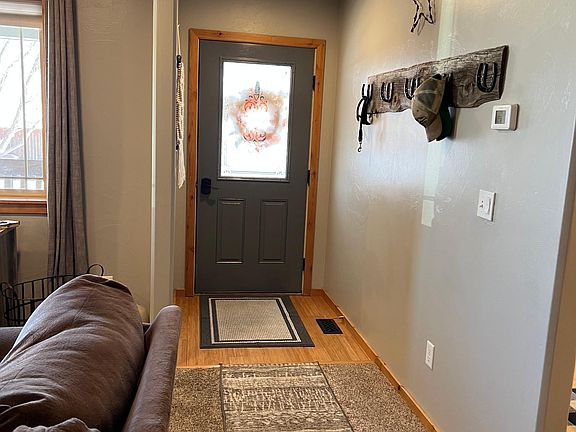 4th image of 25 Engberg Ln