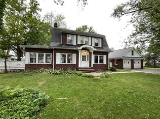 1356 Oxford Dr, Madison, OH 44057