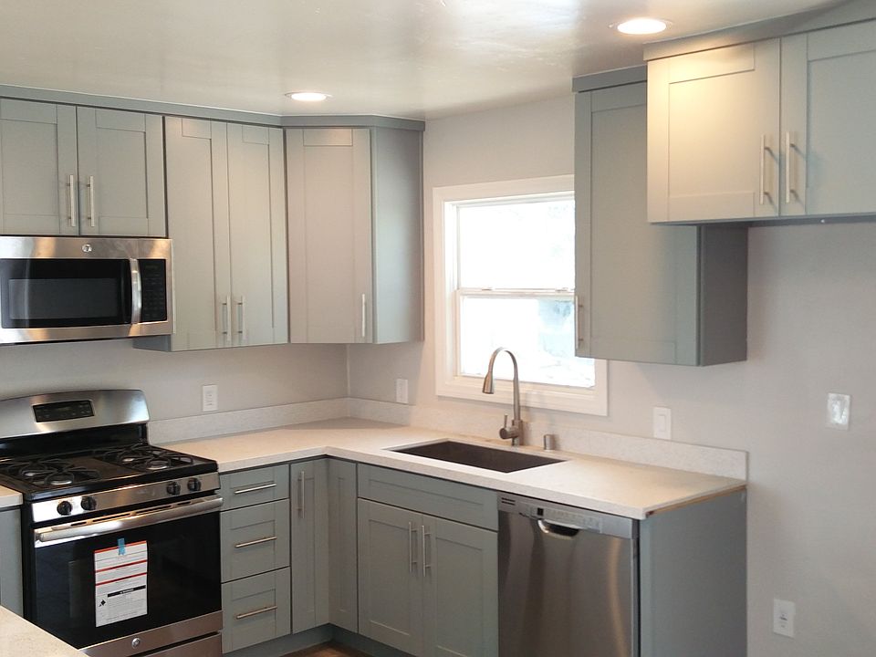 2nd image of 8044 Darryl St