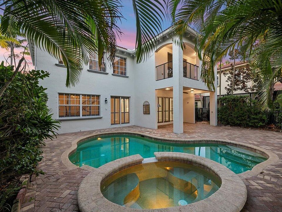 1st image of 1062 Vintner Boulevard