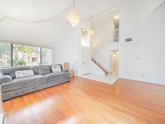 3rd image of 17917 Valladares Dr