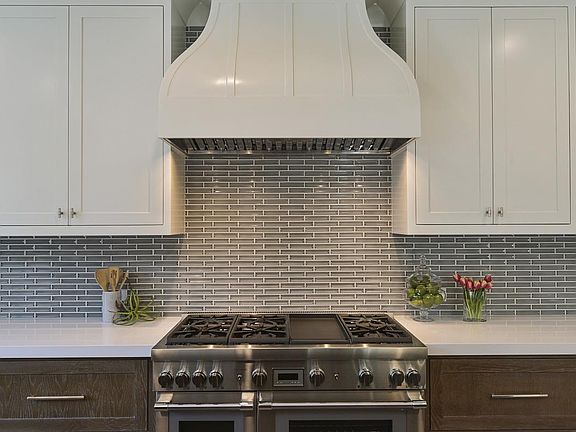 3rd image of 3079 Oak Knoll Dr