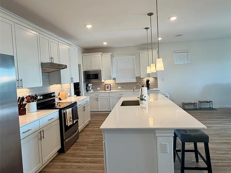 193 Slenderleaf Dr — Photo 4